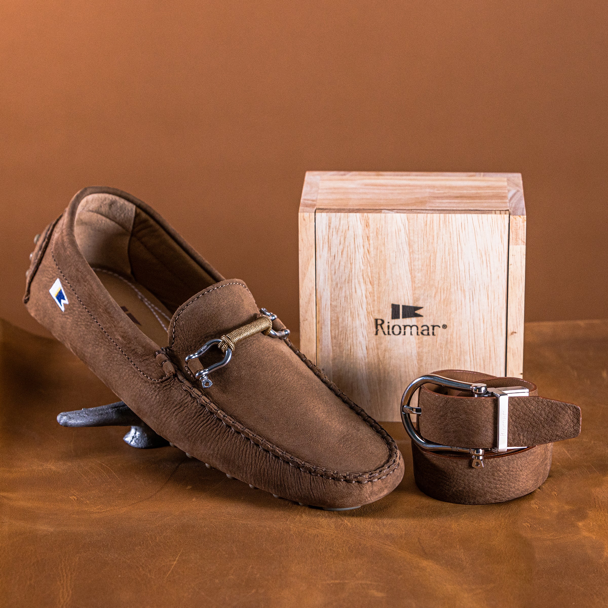 Riomar Reversible Belt: Tan / Halyard - Image 4
